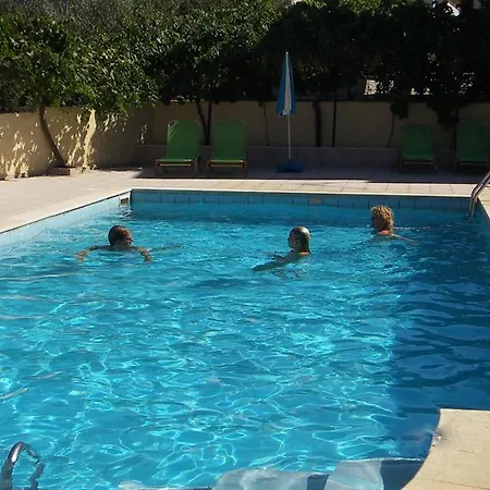 Prinos Apartment *